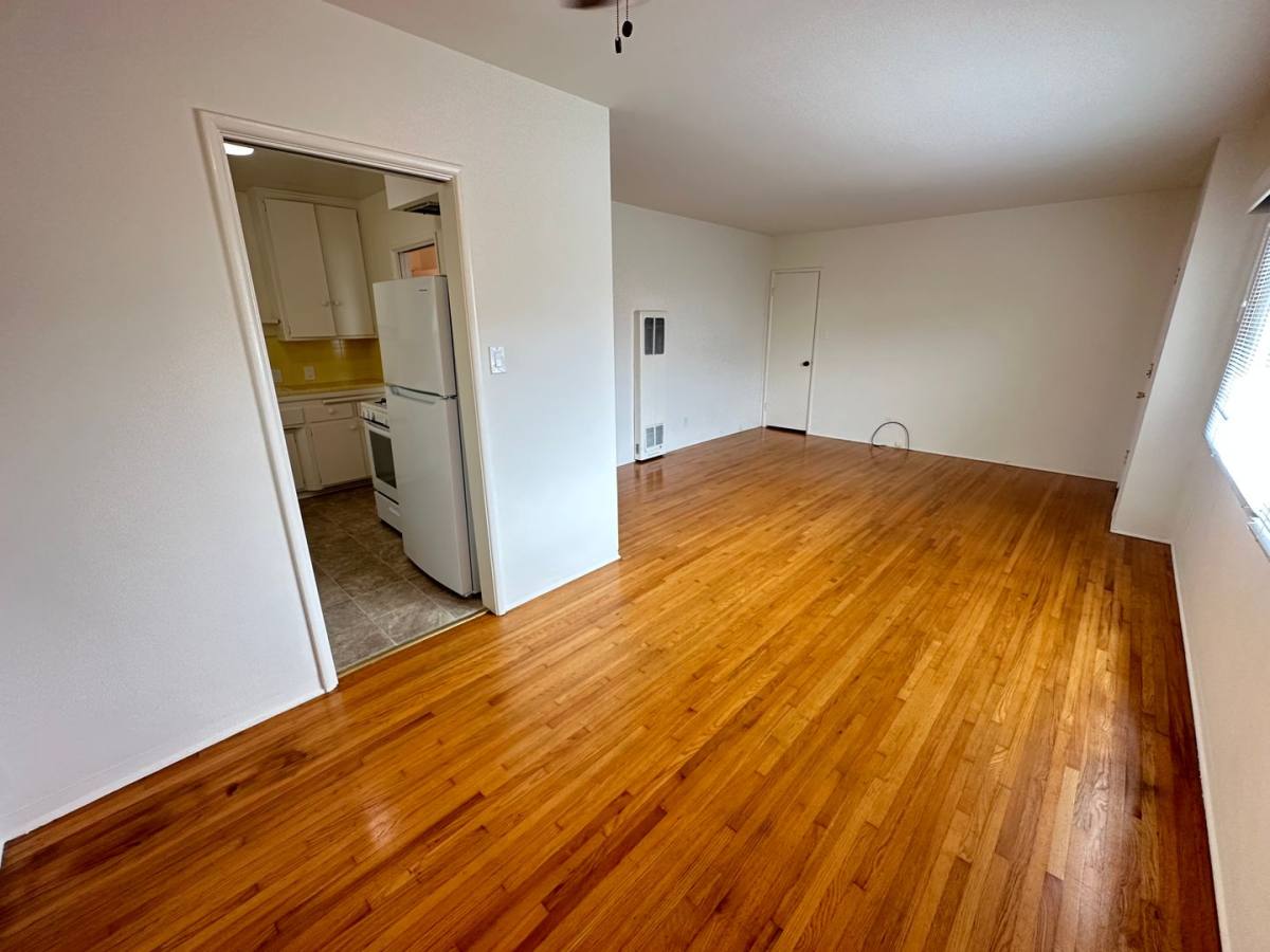 Apartment for rent at 150 Saint Joseph Ave, Long Beach, CA 90803