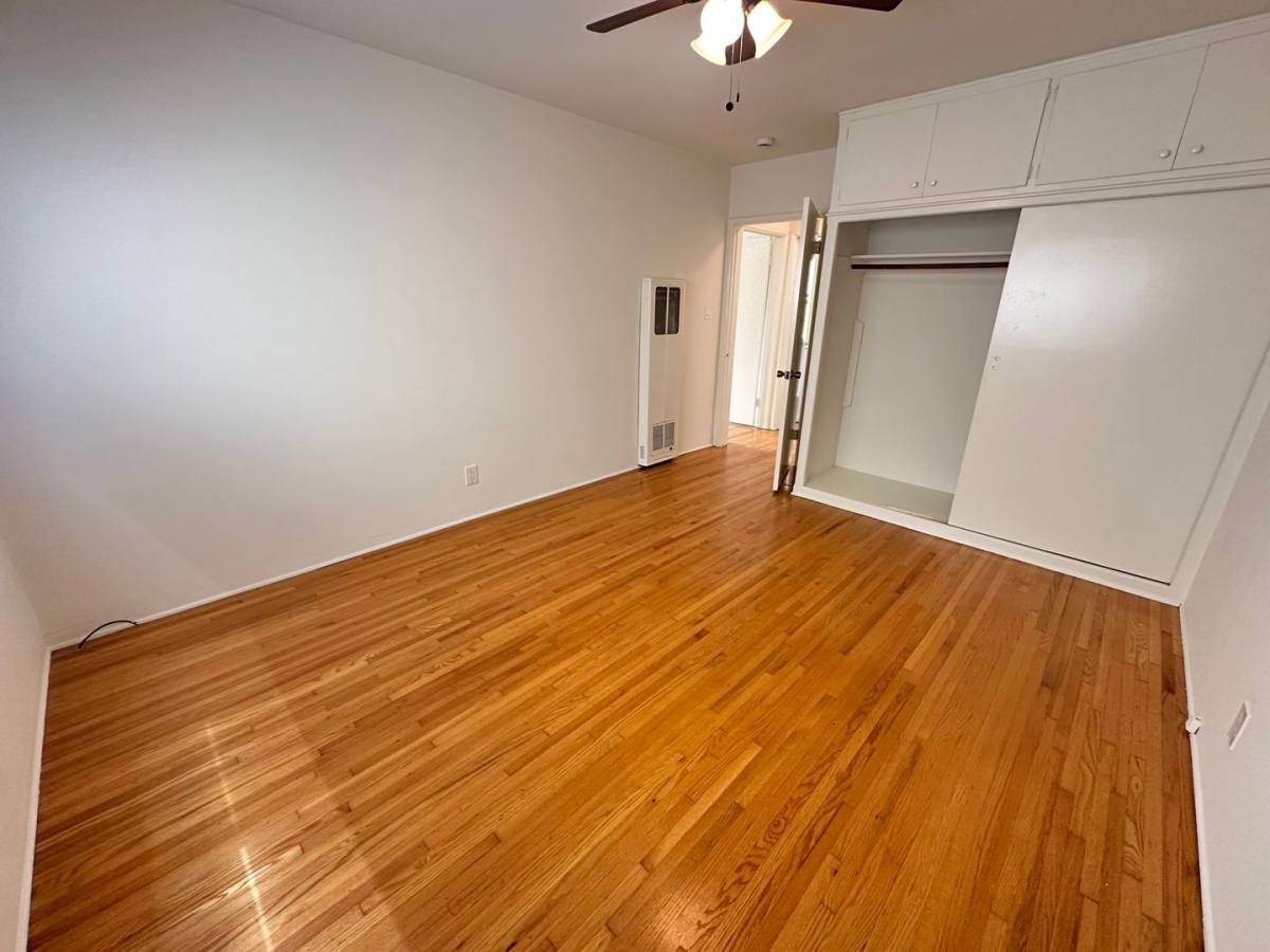 Apartment for rent at 150 Saint Joseph Ave, Long Beach, CA 90803