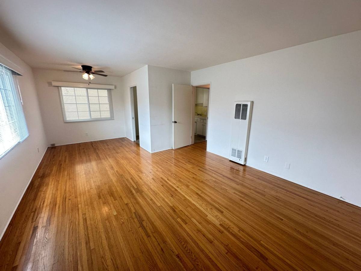 Apartment for rent at 150 Saint Joseph Ave, Long Beach, CA 90803
