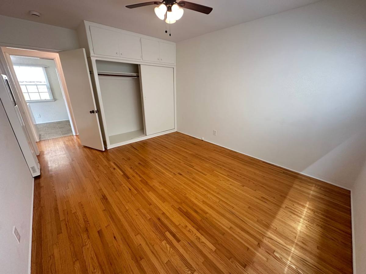 Apartment for rent at 150 Saint Joseph Ave, Long Beach, CA 90803