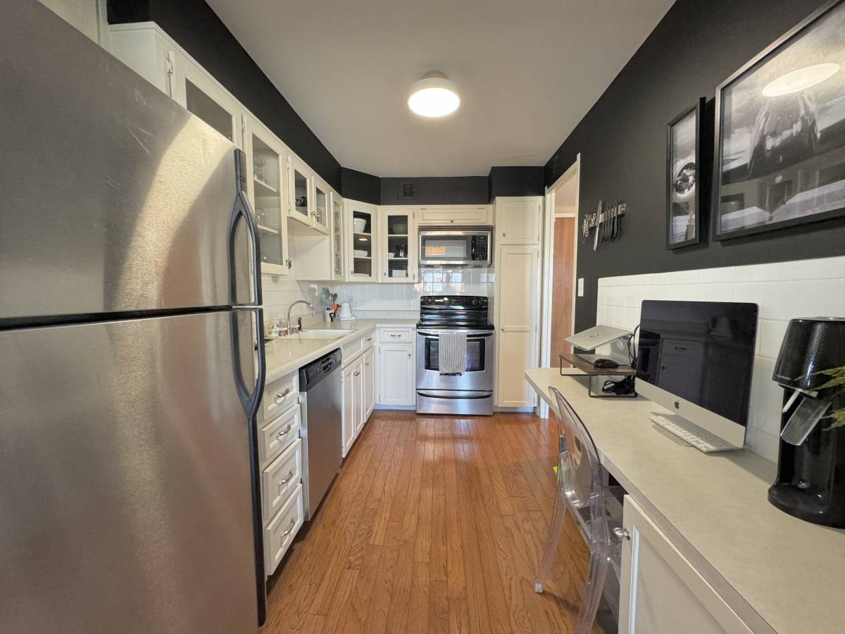 Apartment for rent at 4545 Wornall Rd #1108, Kansas City, MO 64111