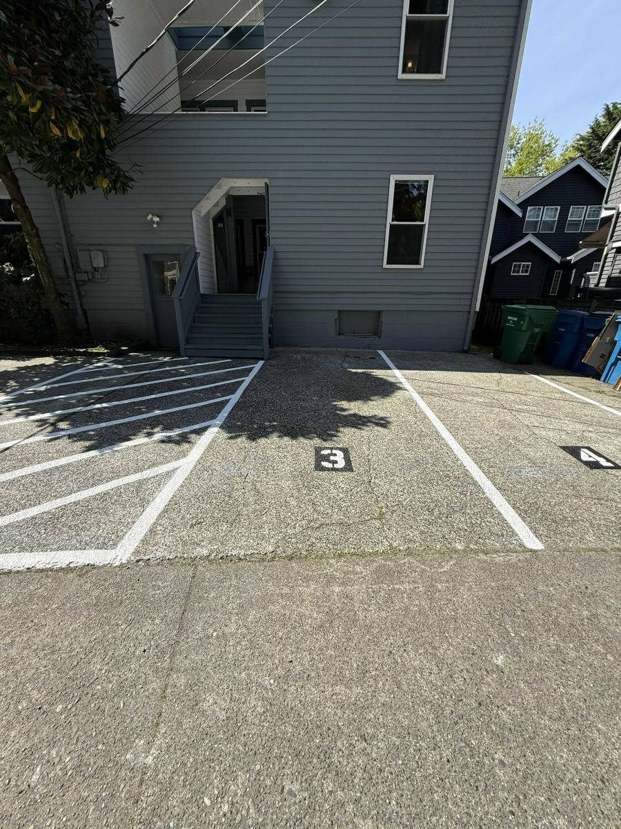 Apartment for rent at 614 E Lake Washington Blvd, Seattle, WA 98112