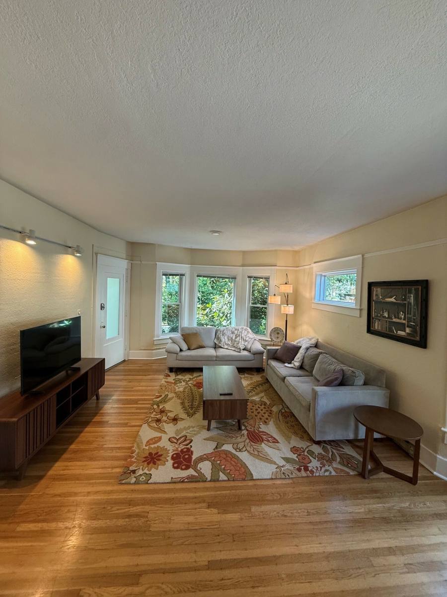 Apartment for rent at 614 E Lake Washington Blvd, Seattle, WA 98112