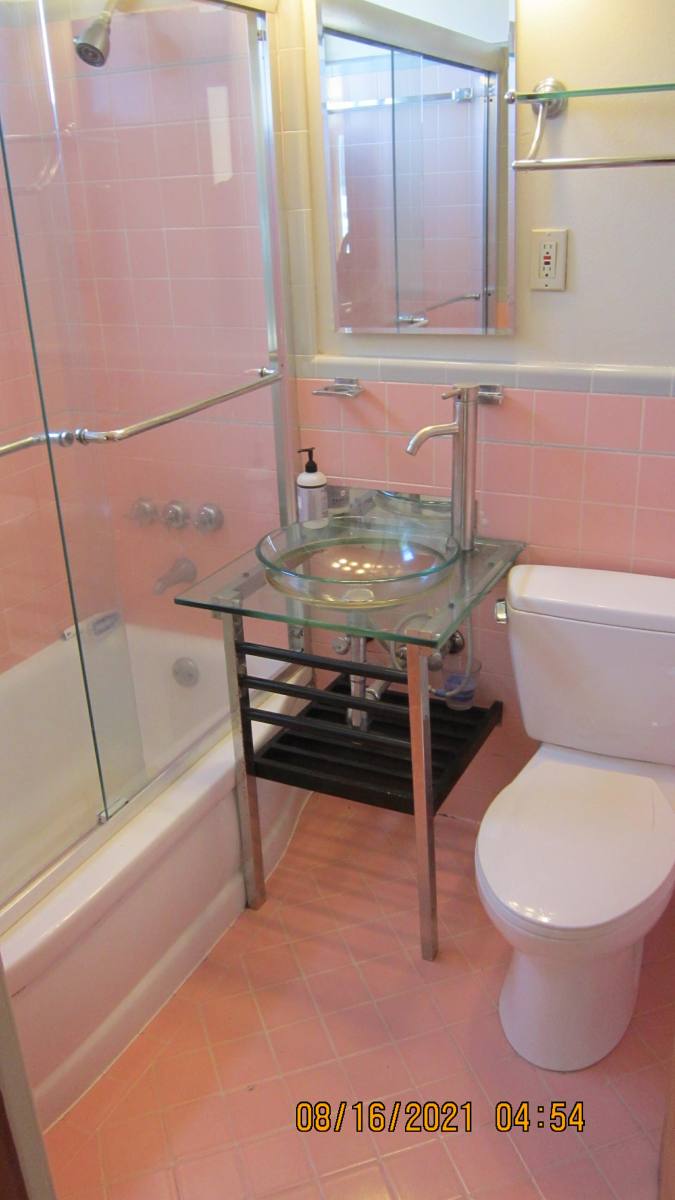 Apartment for rent at 579 Corbett Ave #5, San Francisco, CA 94114