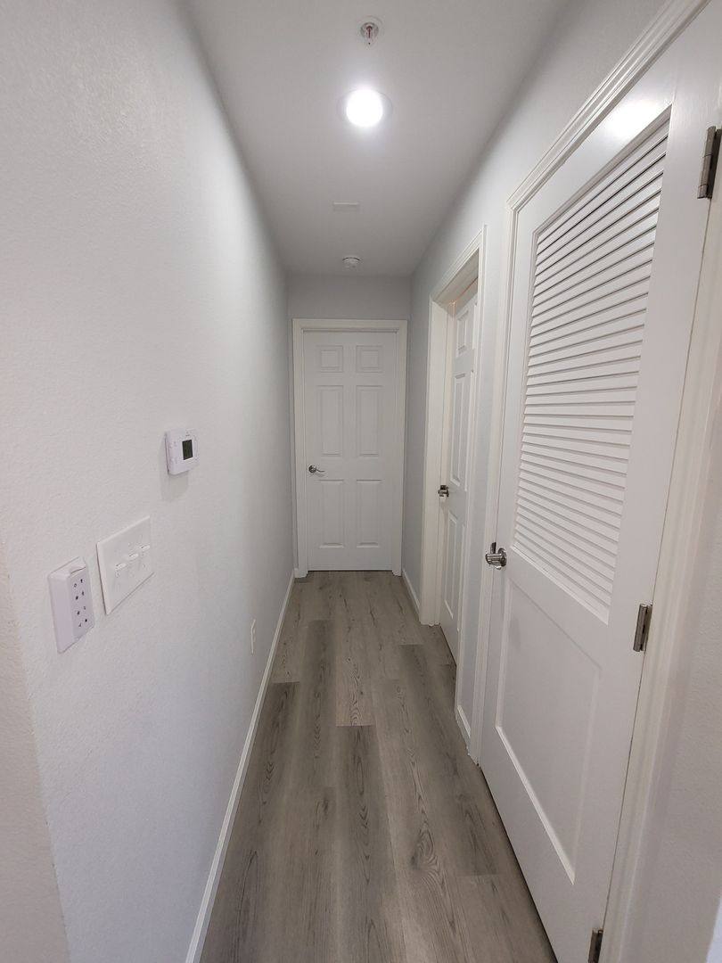 Apartment for rent at 313-315 W St, Sacramento, CA 95818