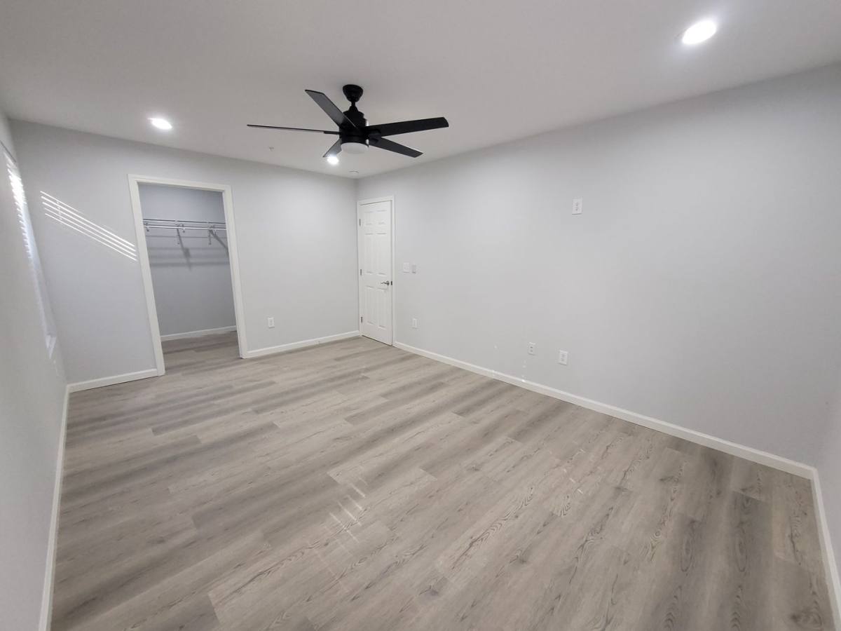 Apartment for rent at 313-315 W St, Sacramento, CA 95818