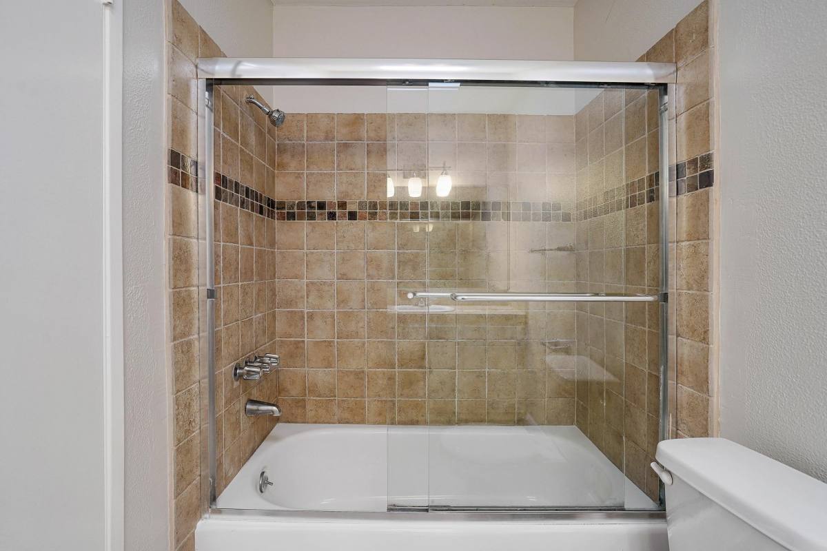 Apartment for rent at 1342 Harvard St #204, Santa Monica, CA 90404