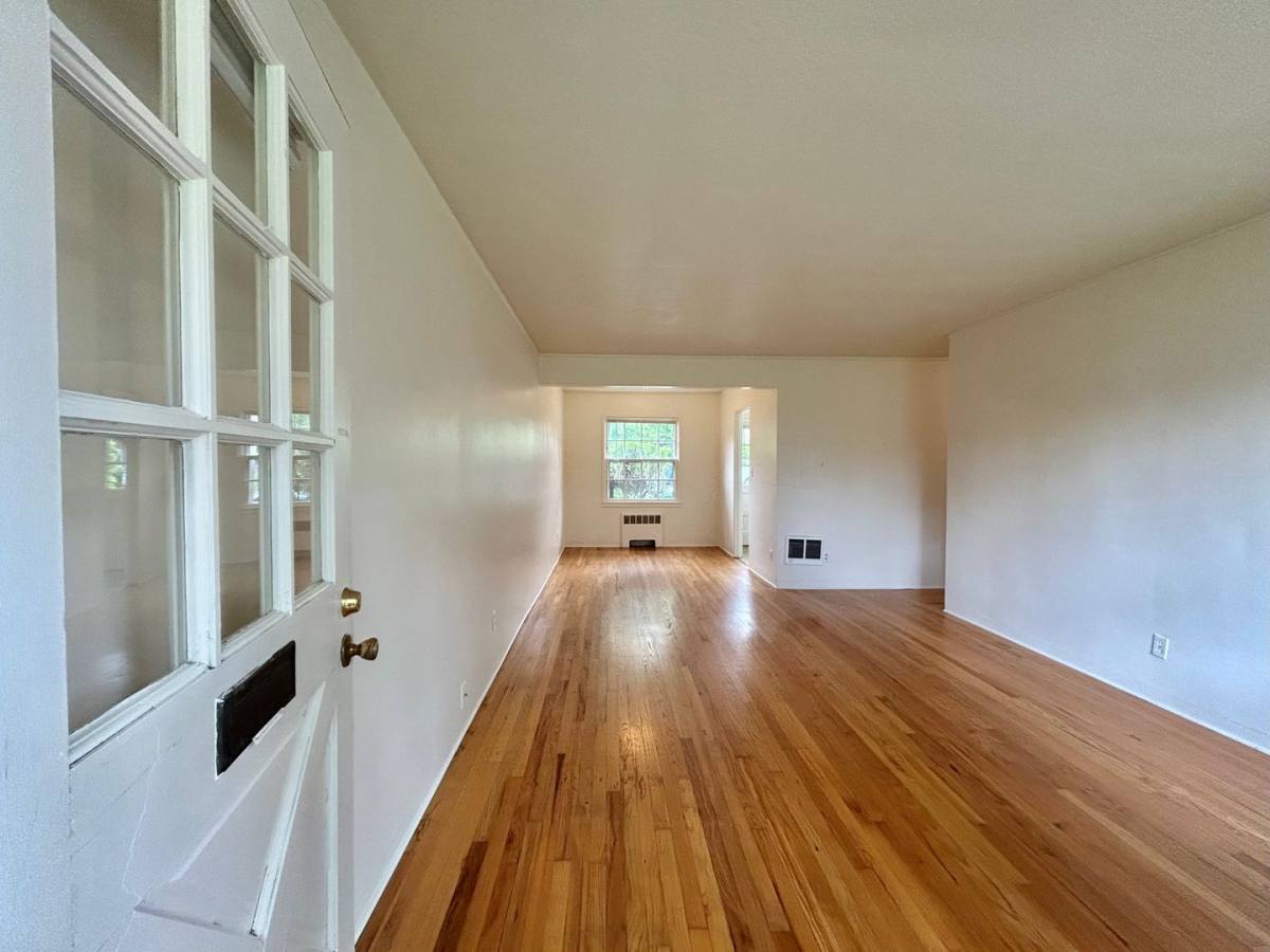 Apartment for rent at 3904-4014 SE Cesar E Chavez Blvd, Portland, OR 97202