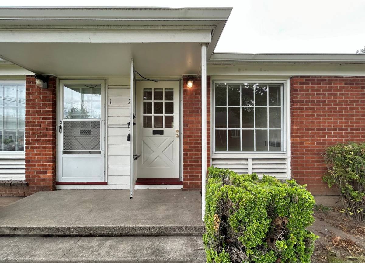 Apartment for rent at 3904-4014 SE Cesar E Chavez Blvd, Portland, OR 97202