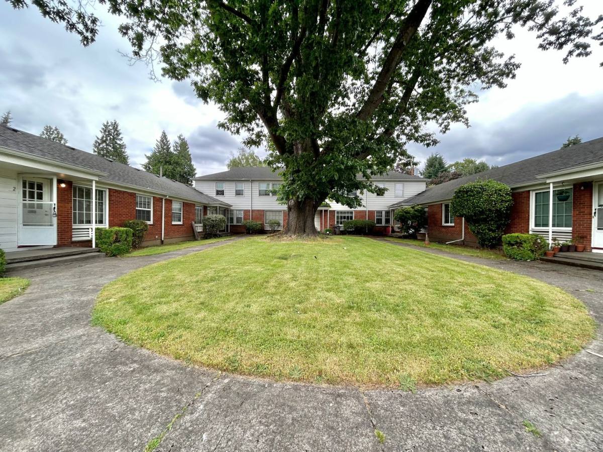 Apartment for rent at 3904-4014 SE Cesar E Chavez Blvd, Portland, OR 97202