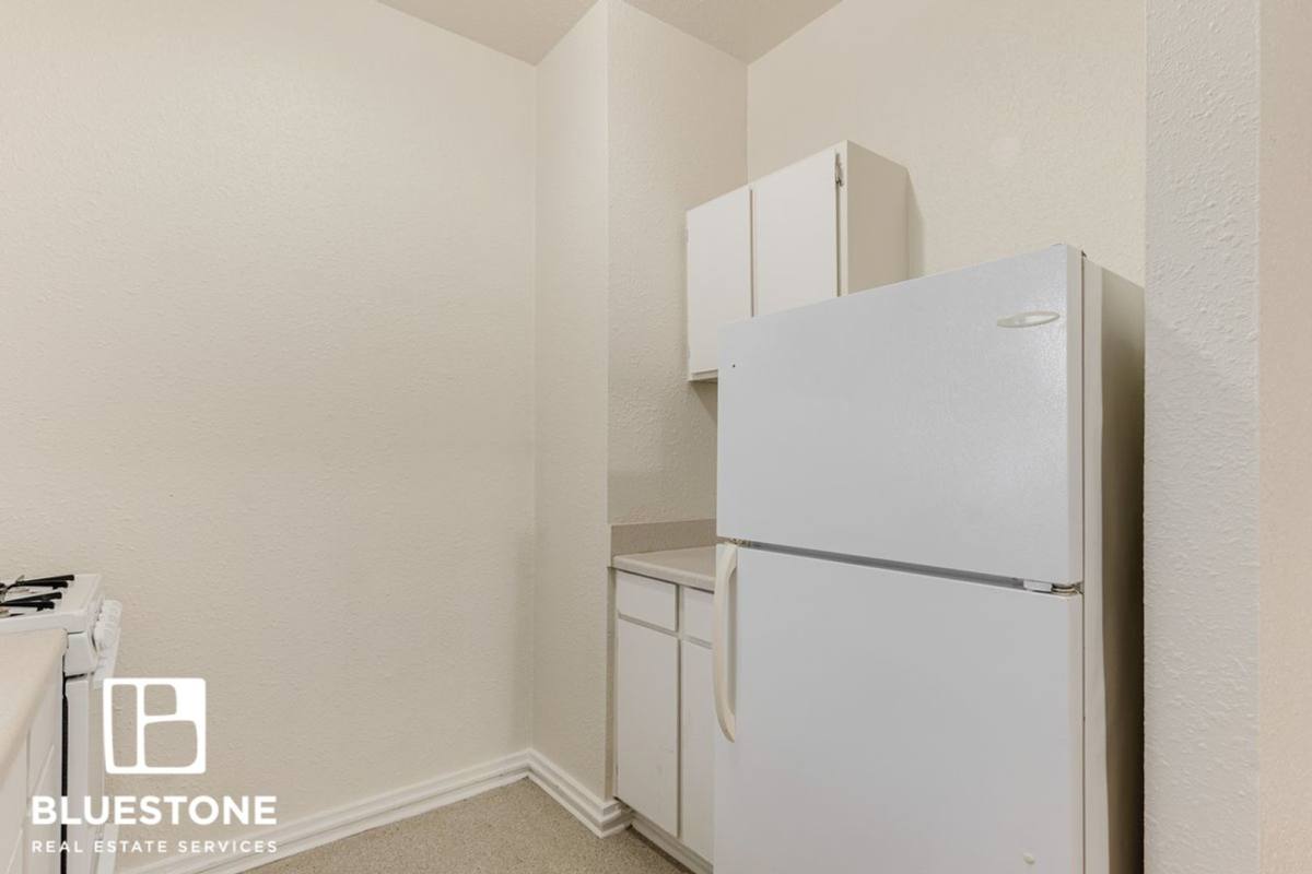 Apartment for rent at 10 NW 20th Ave, Portland, OR 97209