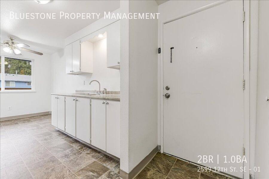 Apartment for rent at 2599 12th St SE #1, Salem, OR 97302