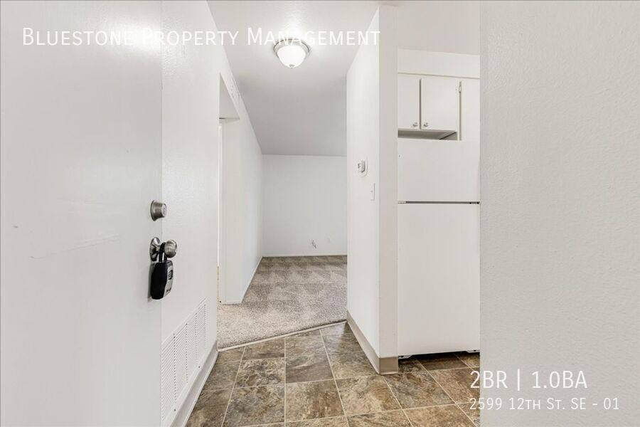 Apartment for rent at 2599 12th St SE #1, Salem, OR 97302