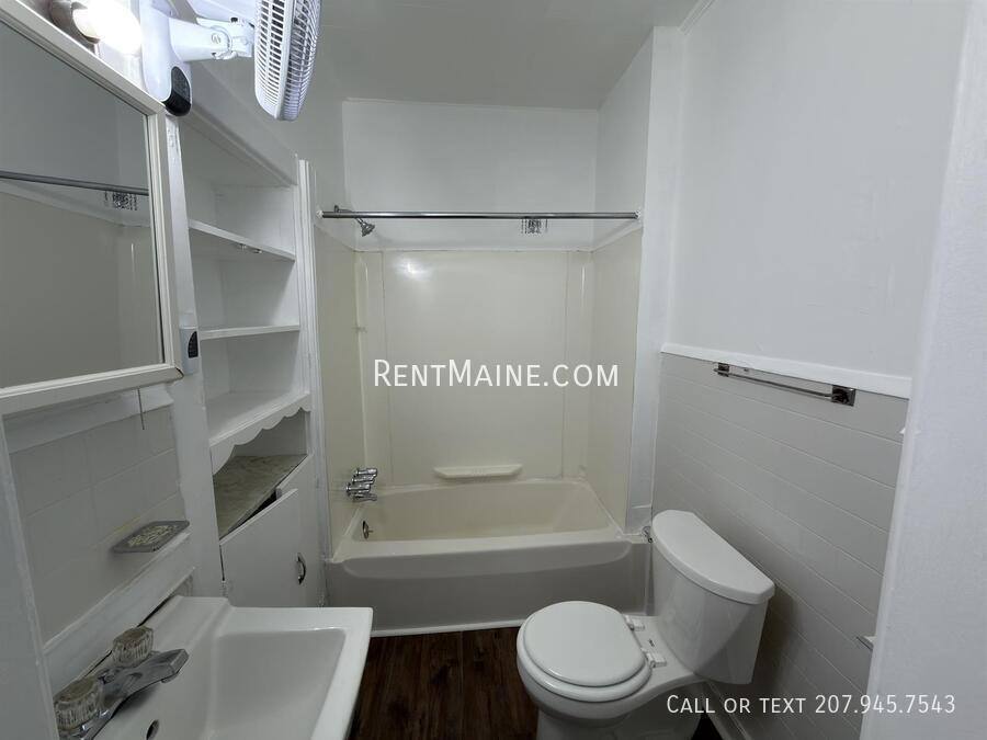Apartment for rent at 32 Coombs St #2, Bangor, ME 04401