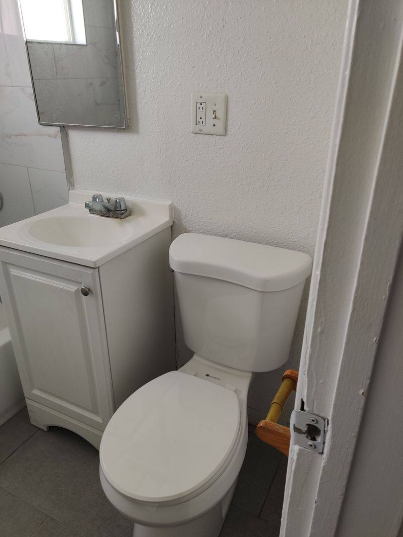 Apartment for rent at 2032 W Linden St, Riverside, CA 92507