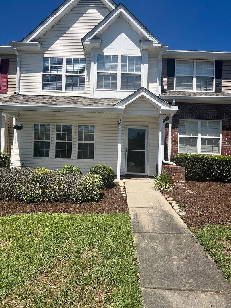 Townhouse for rent at 101 Brockman Way, Goose Creek, SC 29445