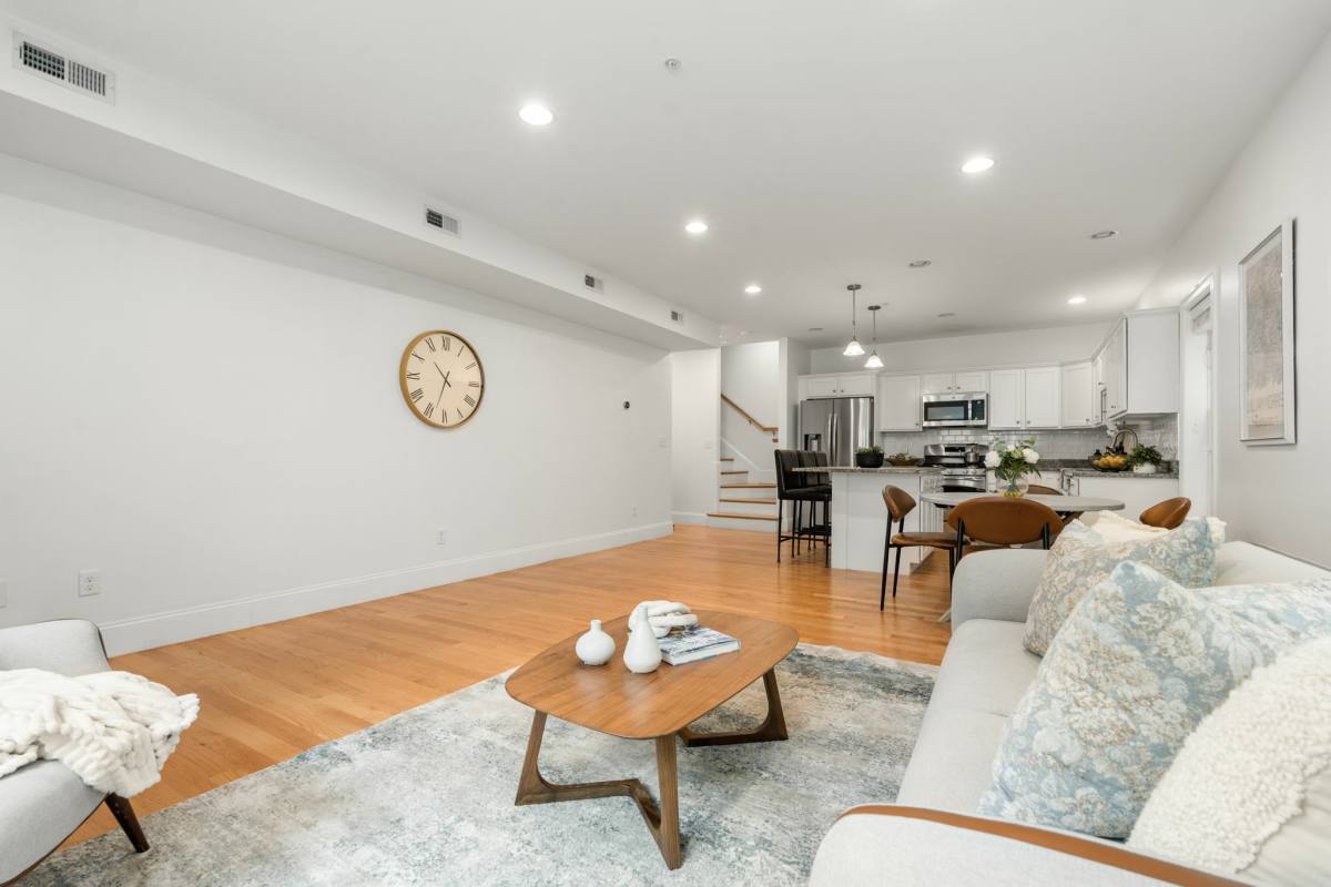 Apartment for rent at 865 Lagrange St #5, West Roxbury, MA 02132
