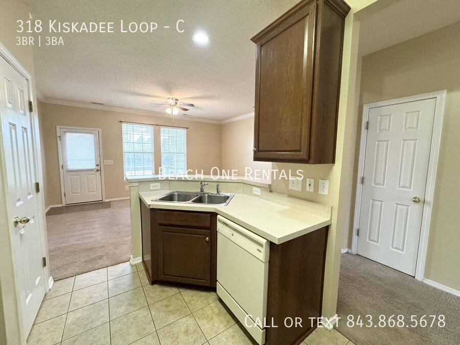 Townhouse for rent at 318 Kiskadee Loop #C, Conway, SC 29526