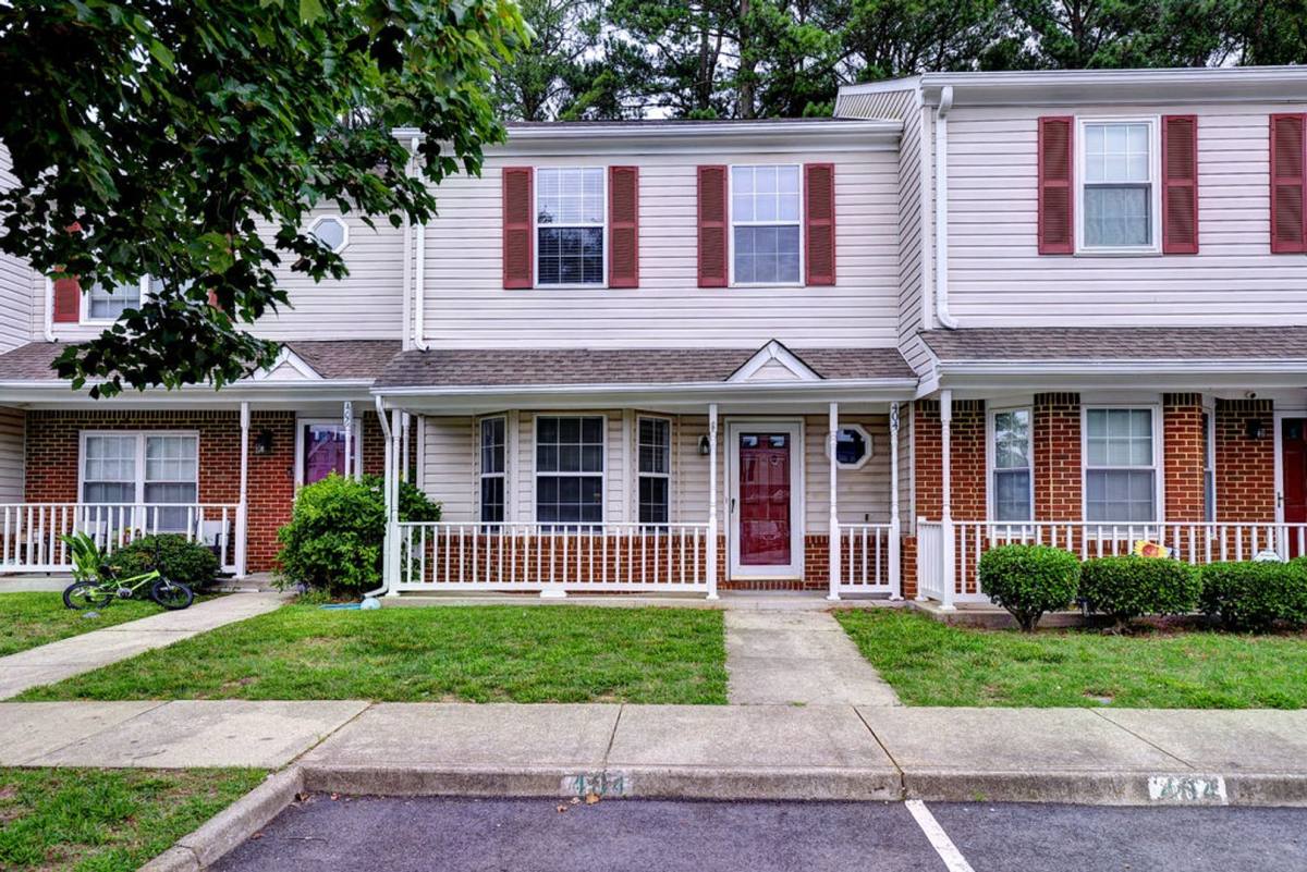 Townhouse for rent at 404 Crescent Court, Yorktown, VA 23693