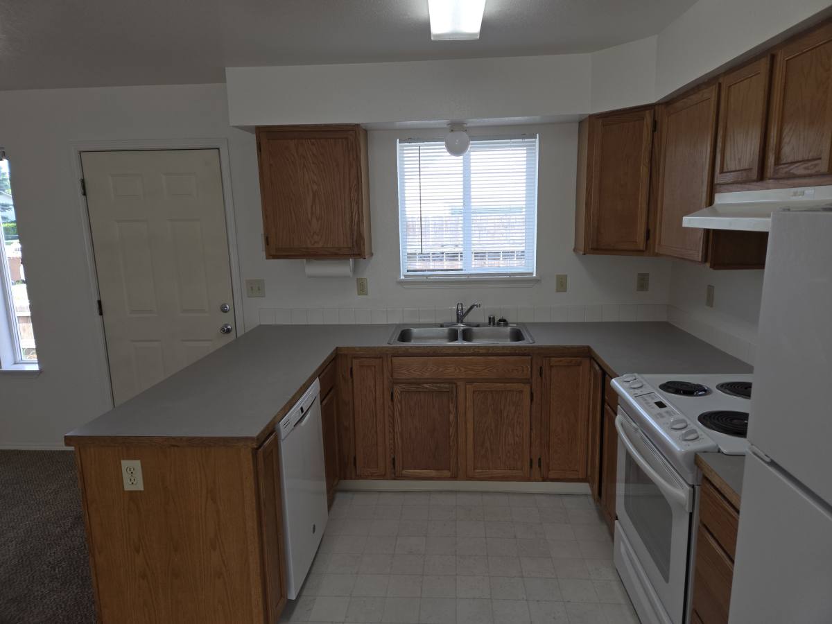Townhouse for rent at 2407 E Dalke Ave #A, Spokane, WA 99208