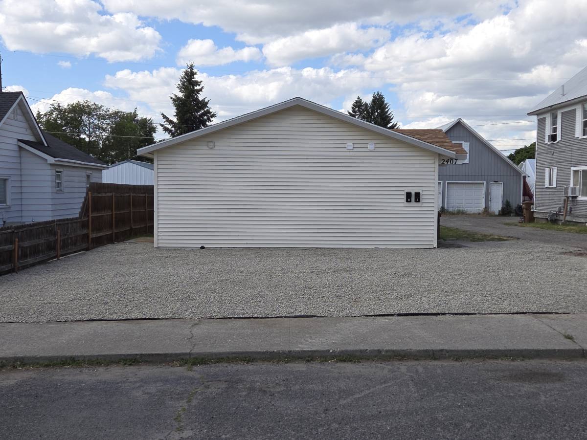 Townhouse for rent at 2407 E Dalke Ave #A, Spokane, WA 99208