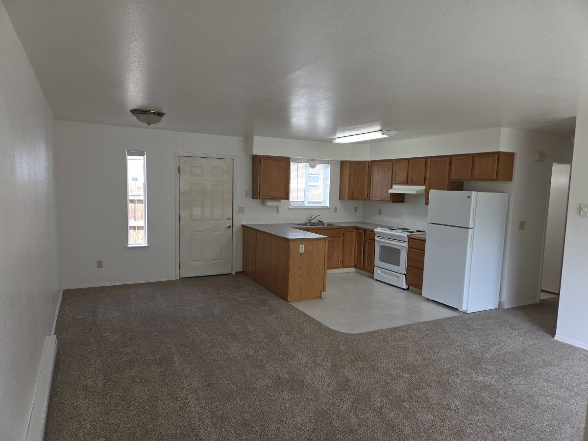Townhouse for rent at 2407 E Dalke Ave #A, Spokane, WA 99208