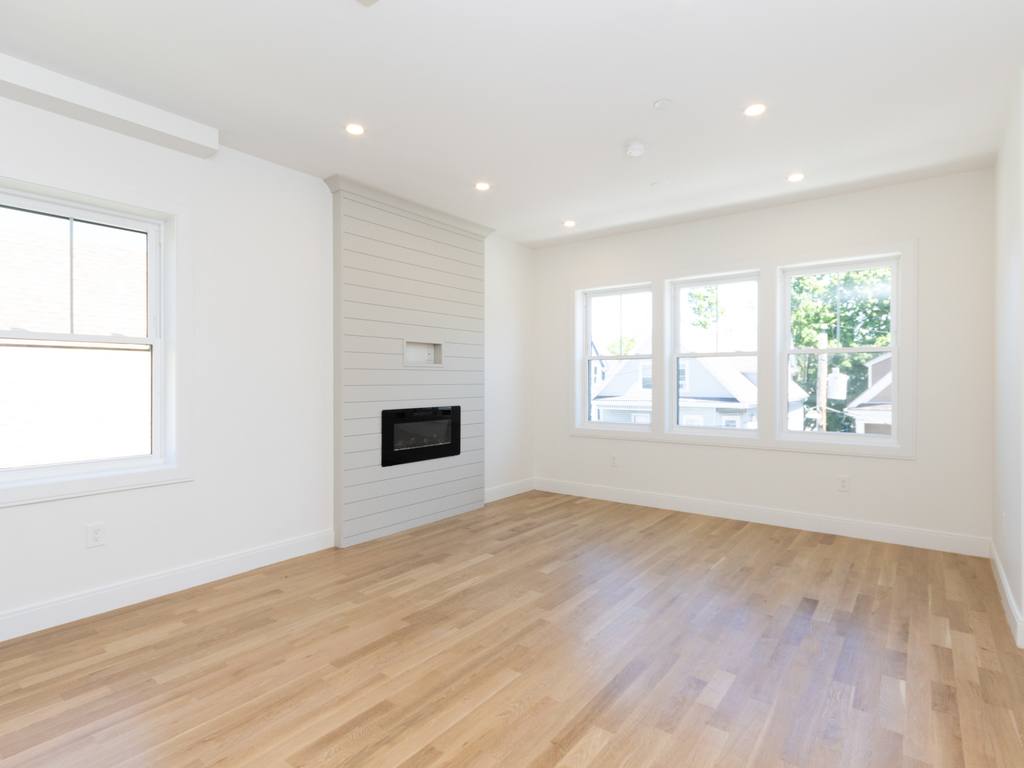 Apartment for rent at 71 Stanton St #3, Dorchester Center, MA 02124