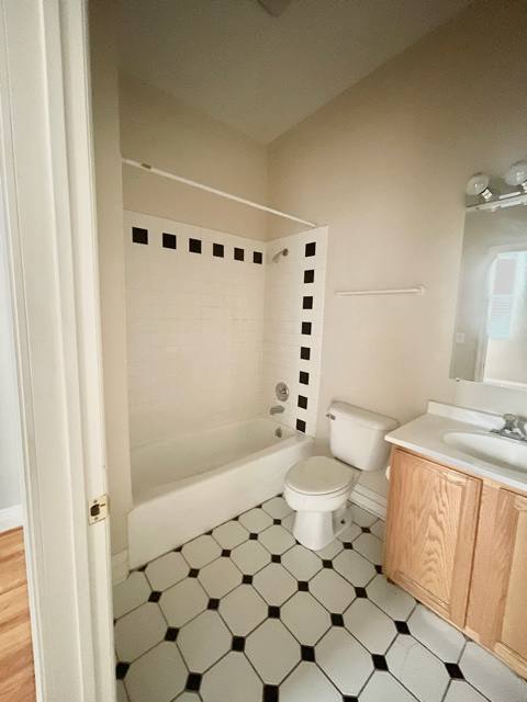 Apartment for rent at 1459 N Milwaukee #2A, Chicago, IL 60622