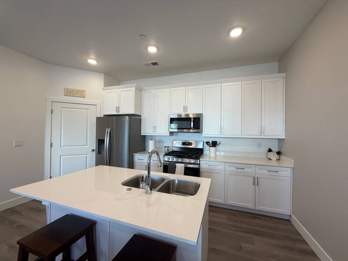 Apartment for rent at 5801 S Garnet Dr, Saint George, UT 84790