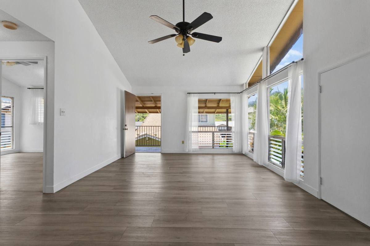 Apartment for rent at 98-364 Kilihe Way, Aiea, HI 96701