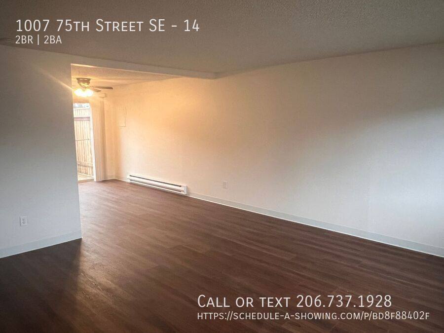 Townhouse for rent at 1007 75th St SE #14, Everett, WA 98203