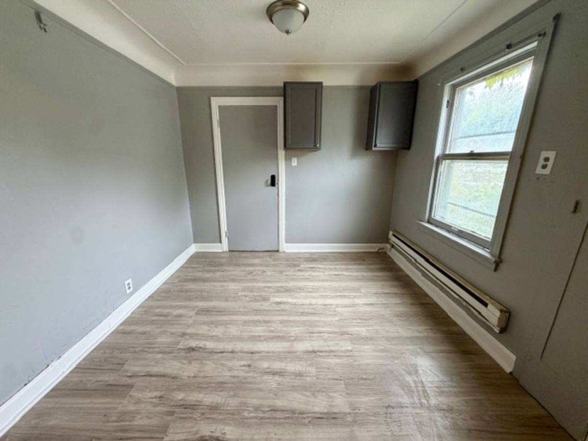 Apartment for rent at 9516 Wayburn, Detroit, MI 48224