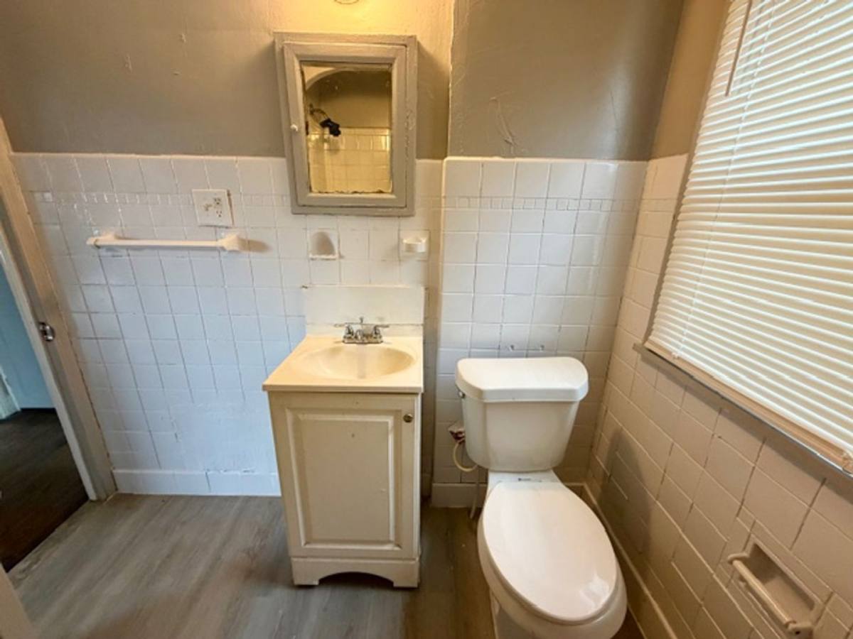 Apartment for rent at 9516 Wayburn, Detroit, MI 48224