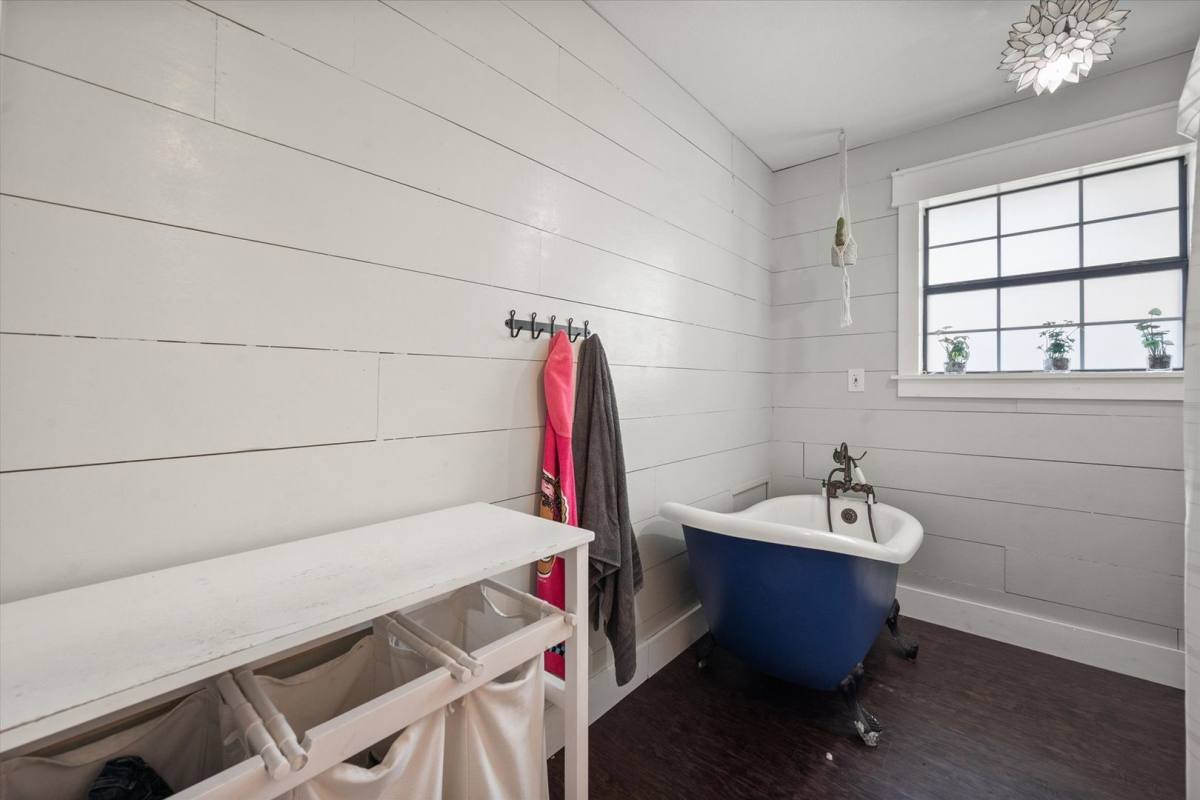 House for rent at 5184 Teague Rd, Fort Worth, TX 76140