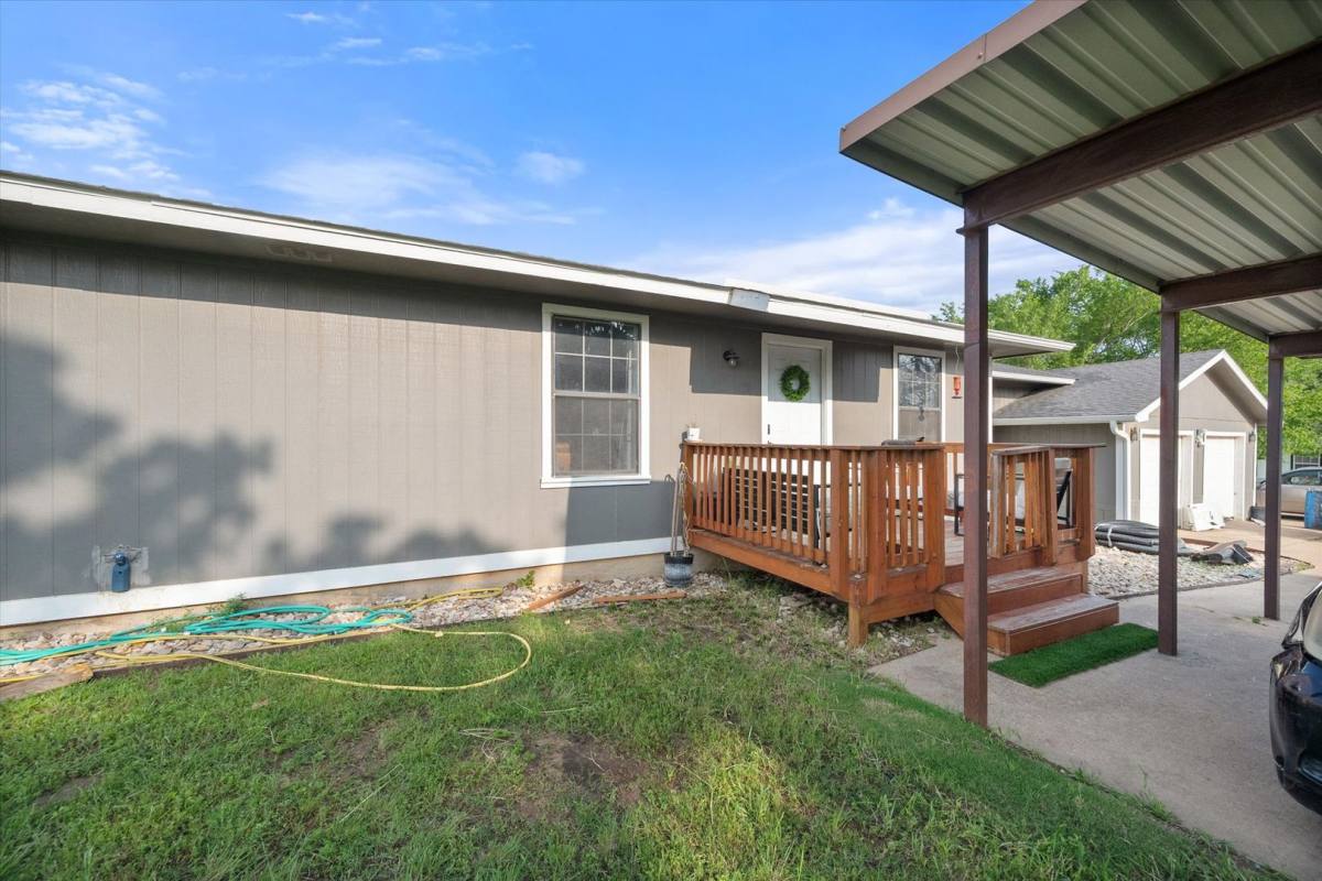 House for rent at 5184 Teague Rd, Fort Worth, TX 76140