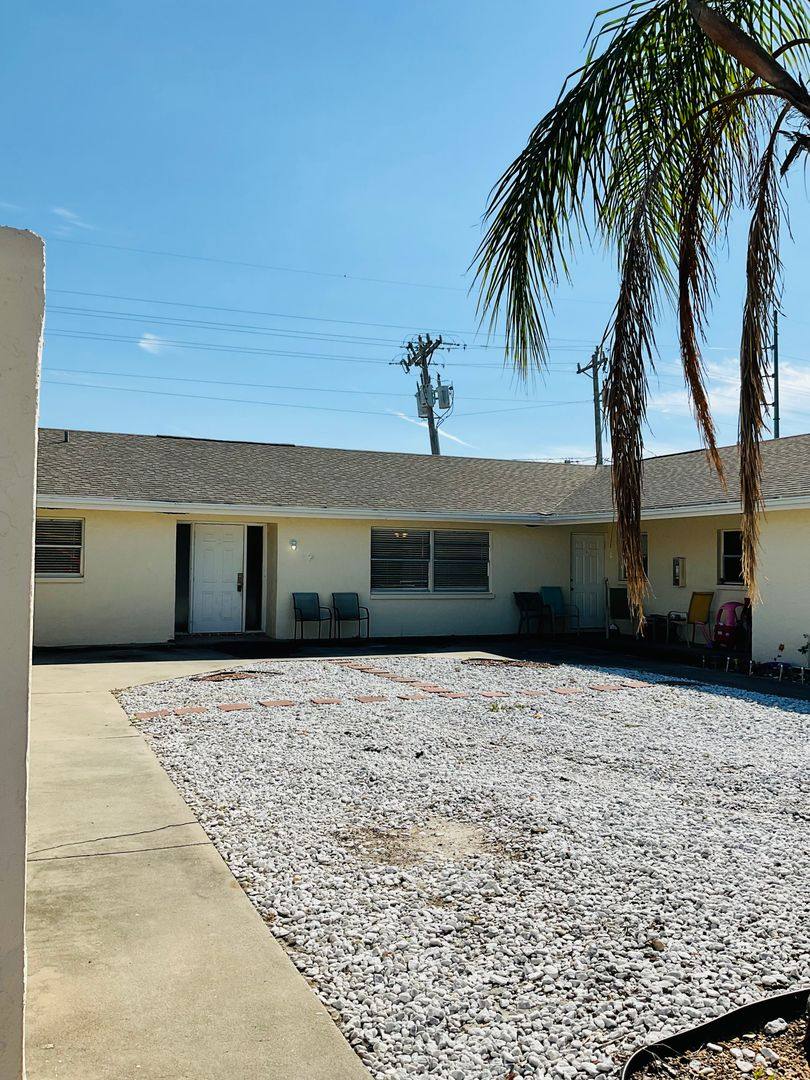 Apartment for rent at 3509 SE 15th Place, Cape Coral, FL 33904