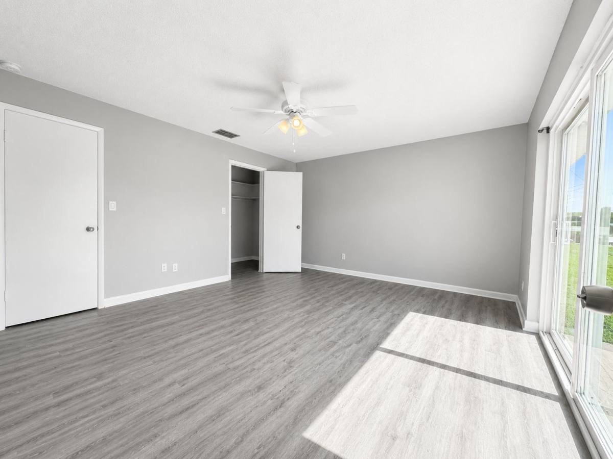 Apartment for rent at 3509 SE 15th Place, Cape Coral, FL 33904