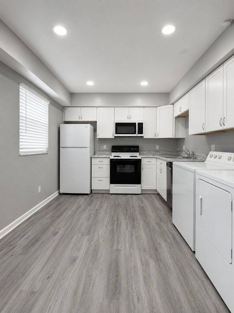 Apartment for rent at 3509 SE 15th Place, Cape Coral, FL 33904