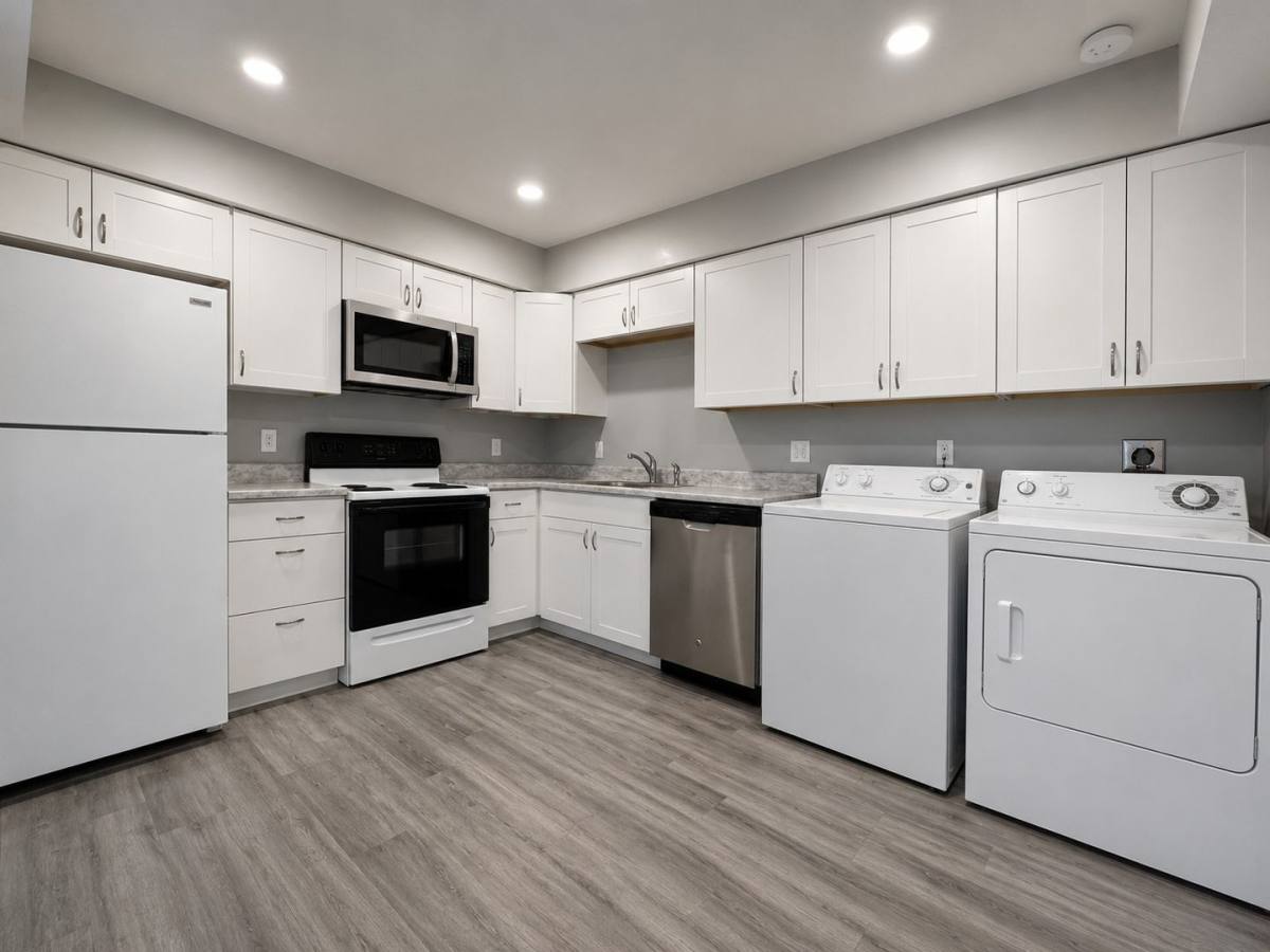 Apartment for rent at 3509 SE 15th Place, Cape Coral, FL 33904