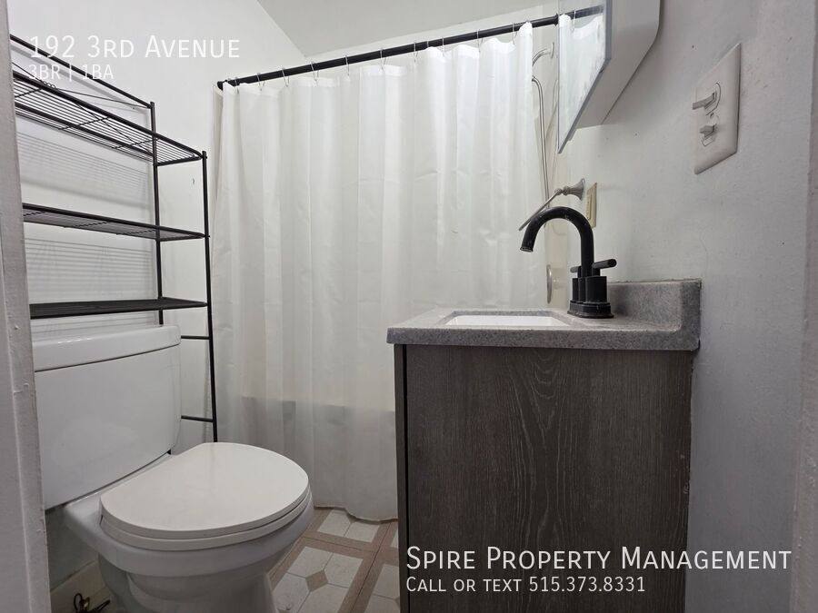 House for rent at 192 3rd Ave, Marion, IA 52302