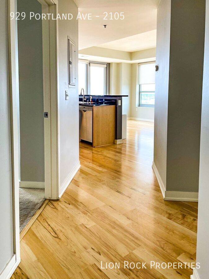 Condo for rent at 929 Portland Ave #2105, Minneapolis, MN 55404