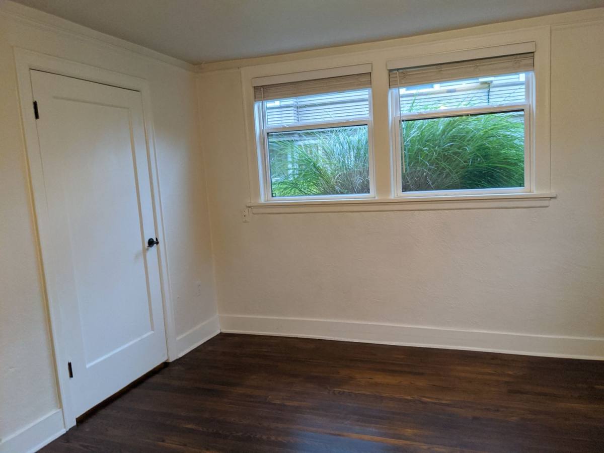 Apartment for rent at 1627 10th Ave W, Seattle, WA 98119
