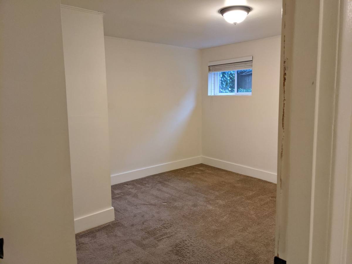 Apartment for rent at 1627 10th Ave W, Seattle, WA 98119