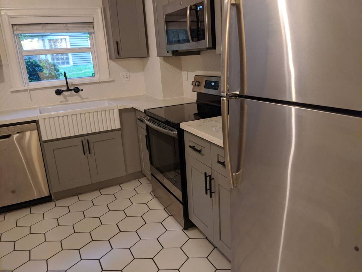Apartment for rent at 1627 10th Ave W, Seattle, WA 98119