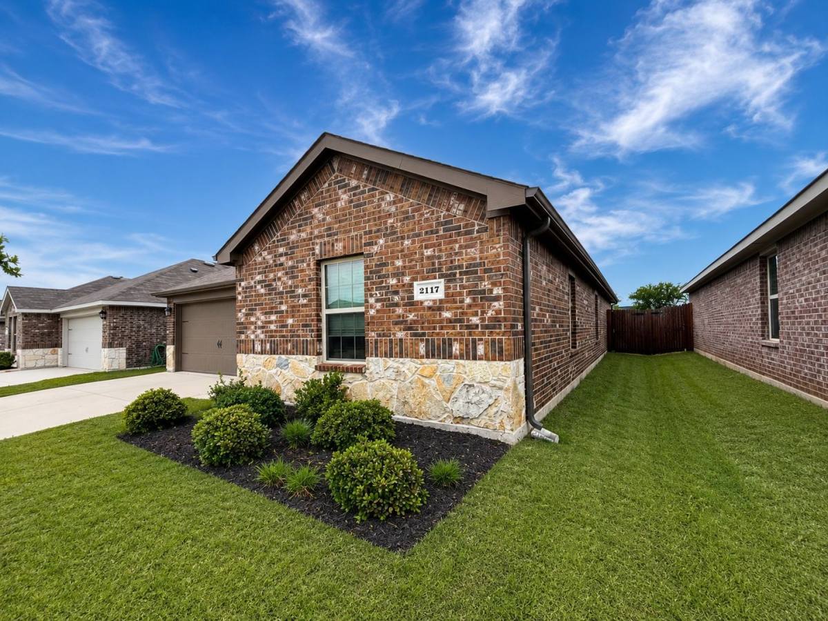 House for rent at 2117 Berrywood Dr, Royse City, TX 75189