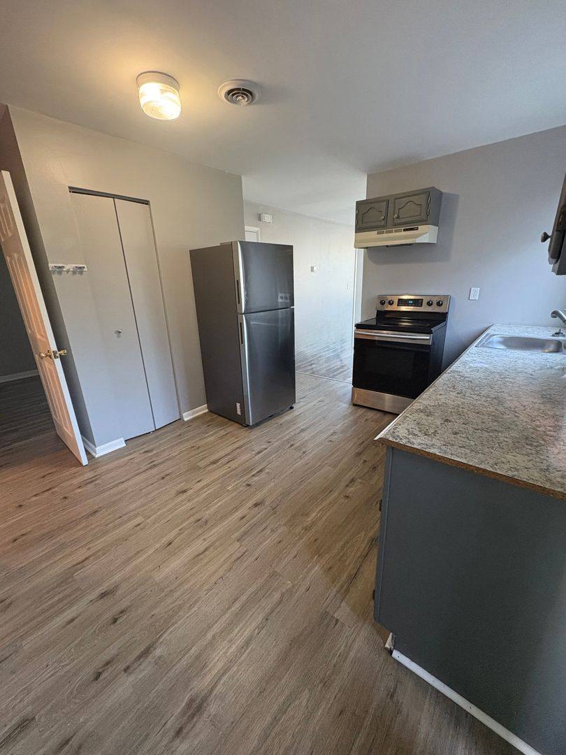 Apartment for rent at 155 6th Ave, Troy, NY 12180