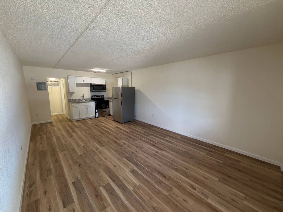 Apartment for rent at 1280 Whitfield Ave, Sarasota, FL 34243