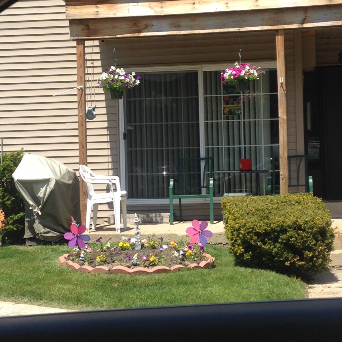 Apartment for rent at 7926 S Wildwood Dr, Oak Creek, WI 53154
