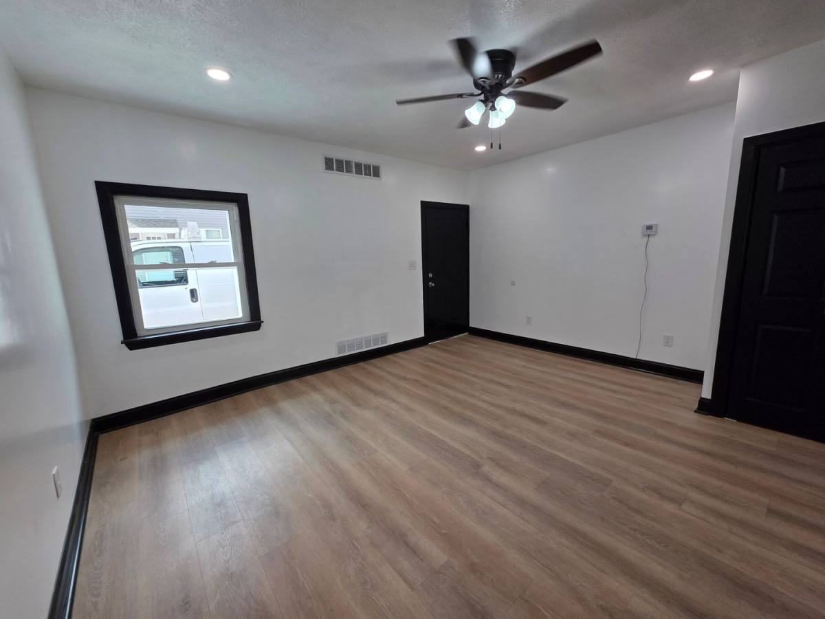 House for rent at 1111 Freyberg St, Pittsburgh, PA 15203