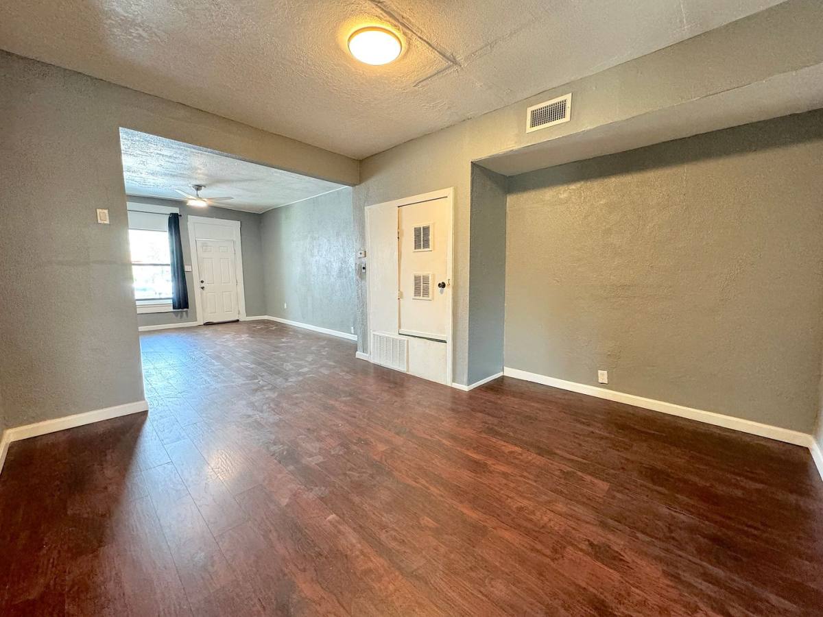 Apartment for rent at 3906 Tularosa, El Paso, TX 79903